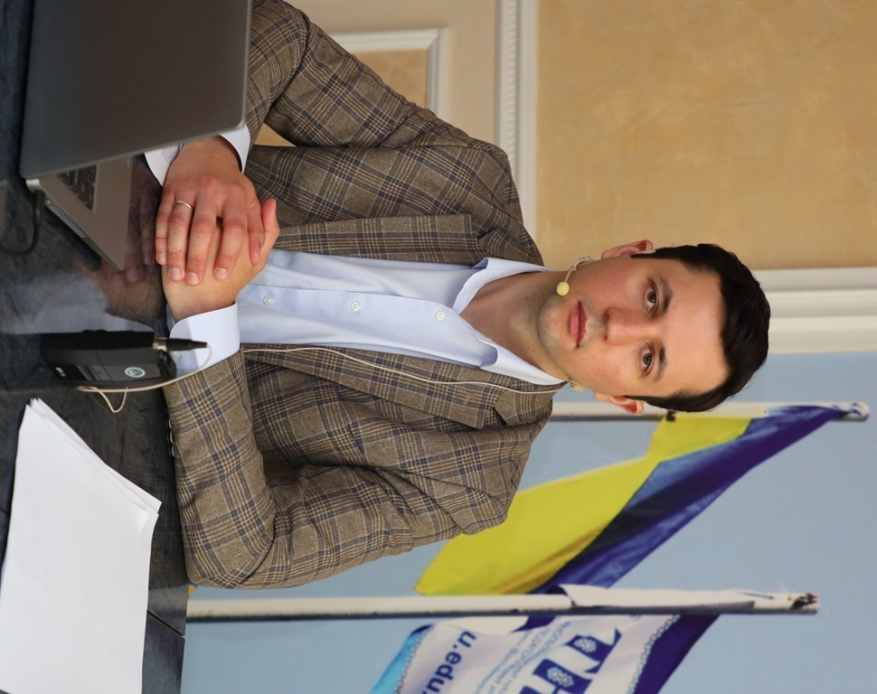 Ткаченко Павло Олегович - доктор філософії з галузі знань 01 ОсвітаПедагогіка і мистецтво зі спеціальності 015 Професійна освіта (за спеціалізаціями)